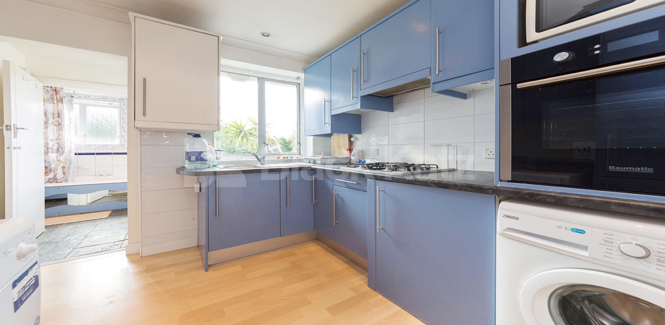 			NEW INSTRUCTION, 2 Bedroom, 1 bath, 1 reception Flat			 Connell Crescent, Park Royal